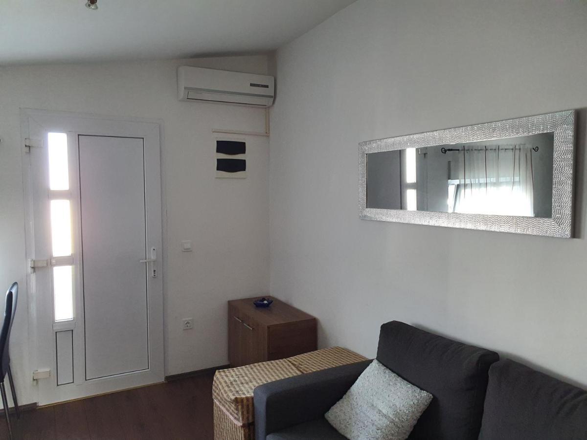 Apartmani Deak Вир Екстериор снимка