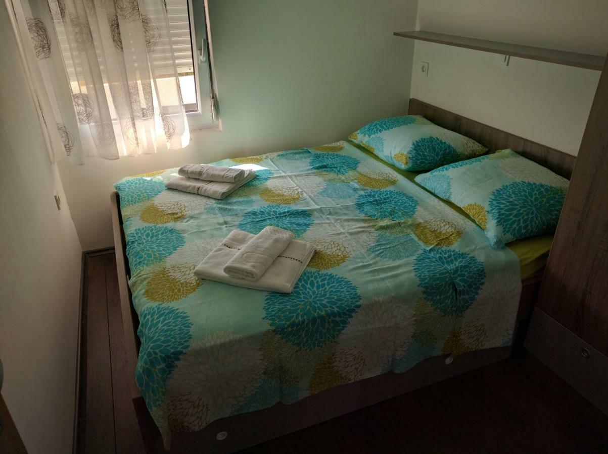 Apartmani Deak Вир Екстериор снимка